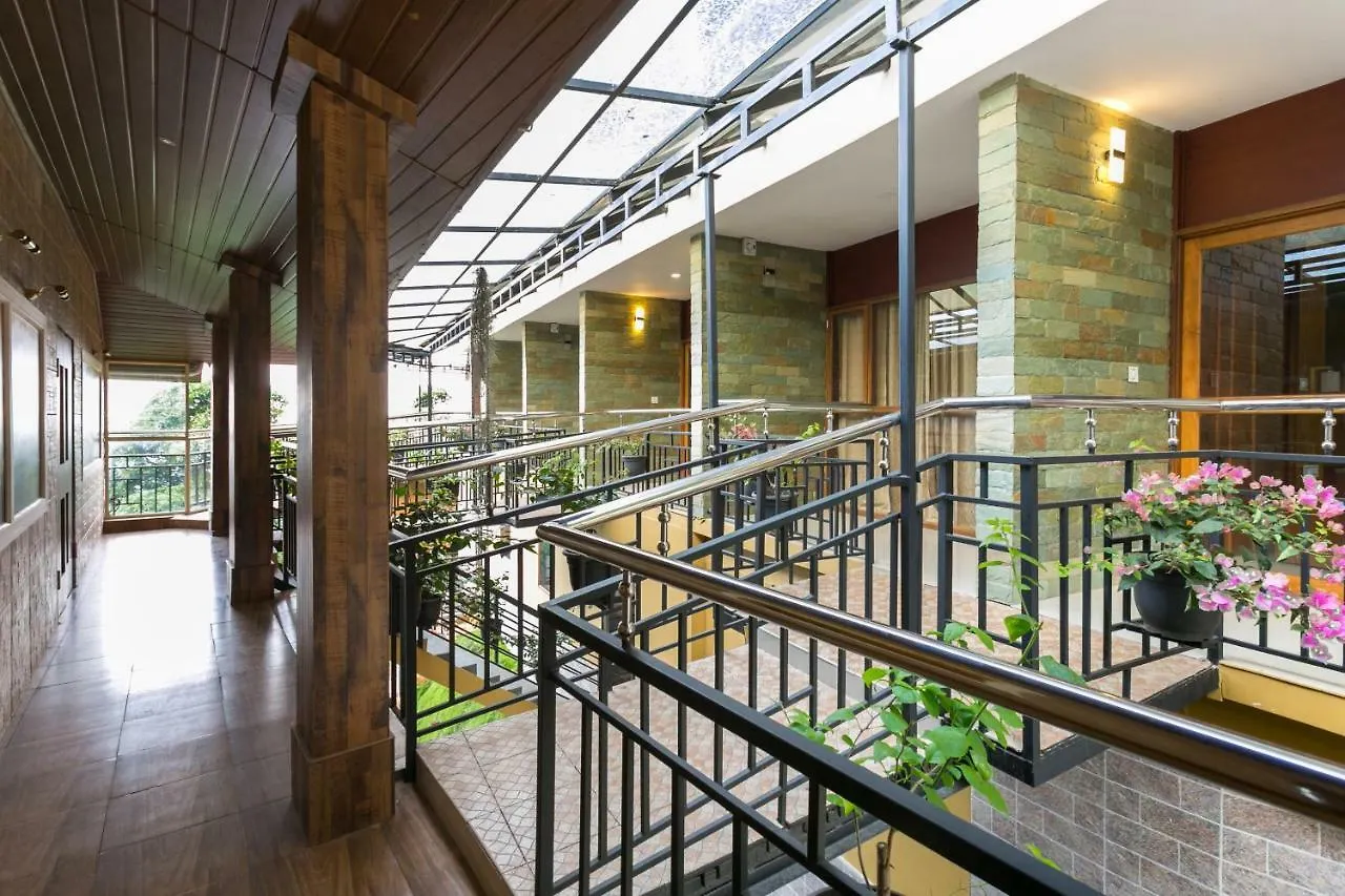 Grand Valley Resort Anachal 5*, Munnar India